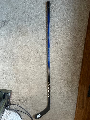 Senior Right Handed P92  Vapor Hyp2rlite Hockey Stick
