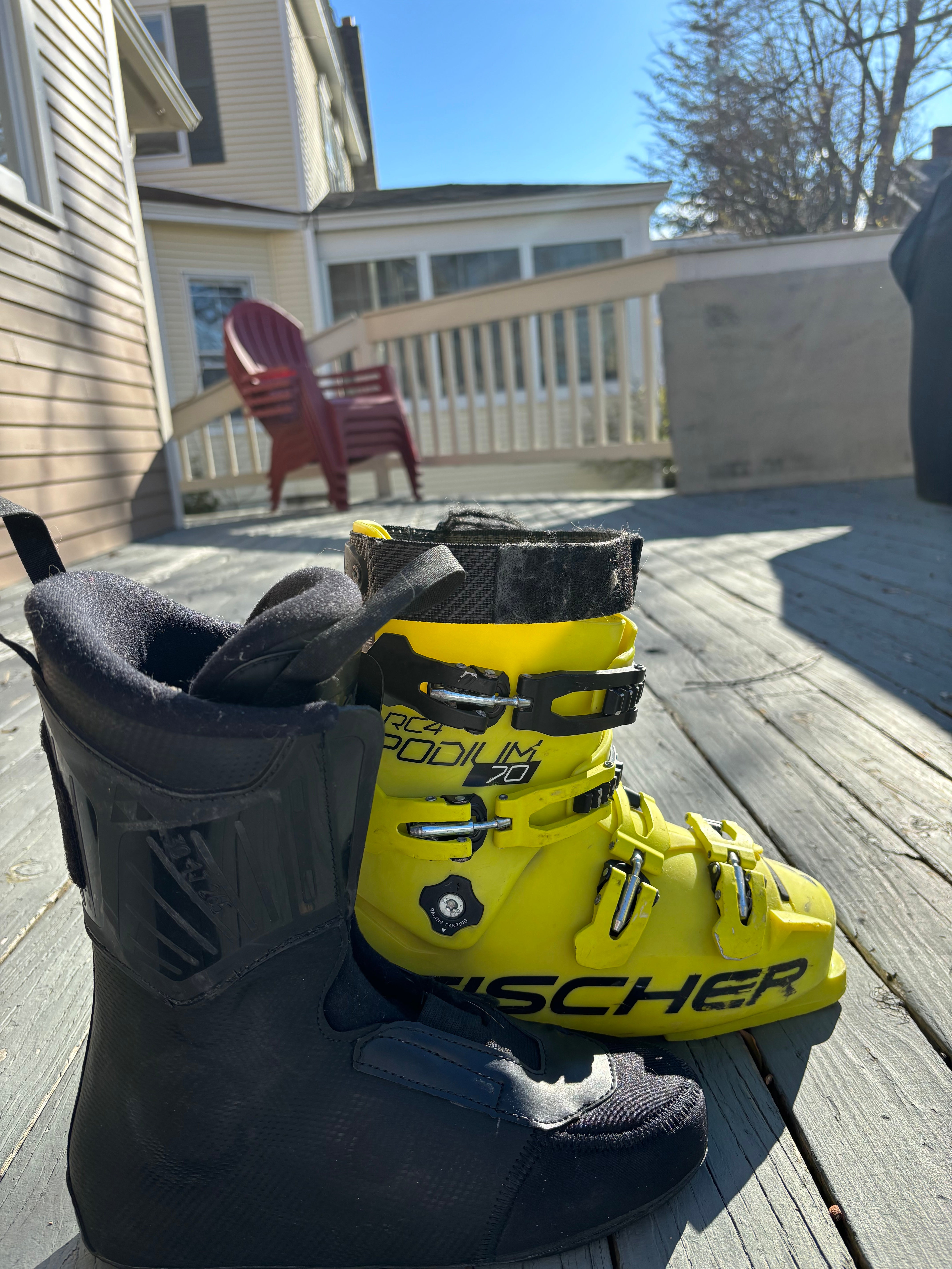 Unisex Used Fischer Racing RC4 Podium 70 Ski Boots | SidelineSwap