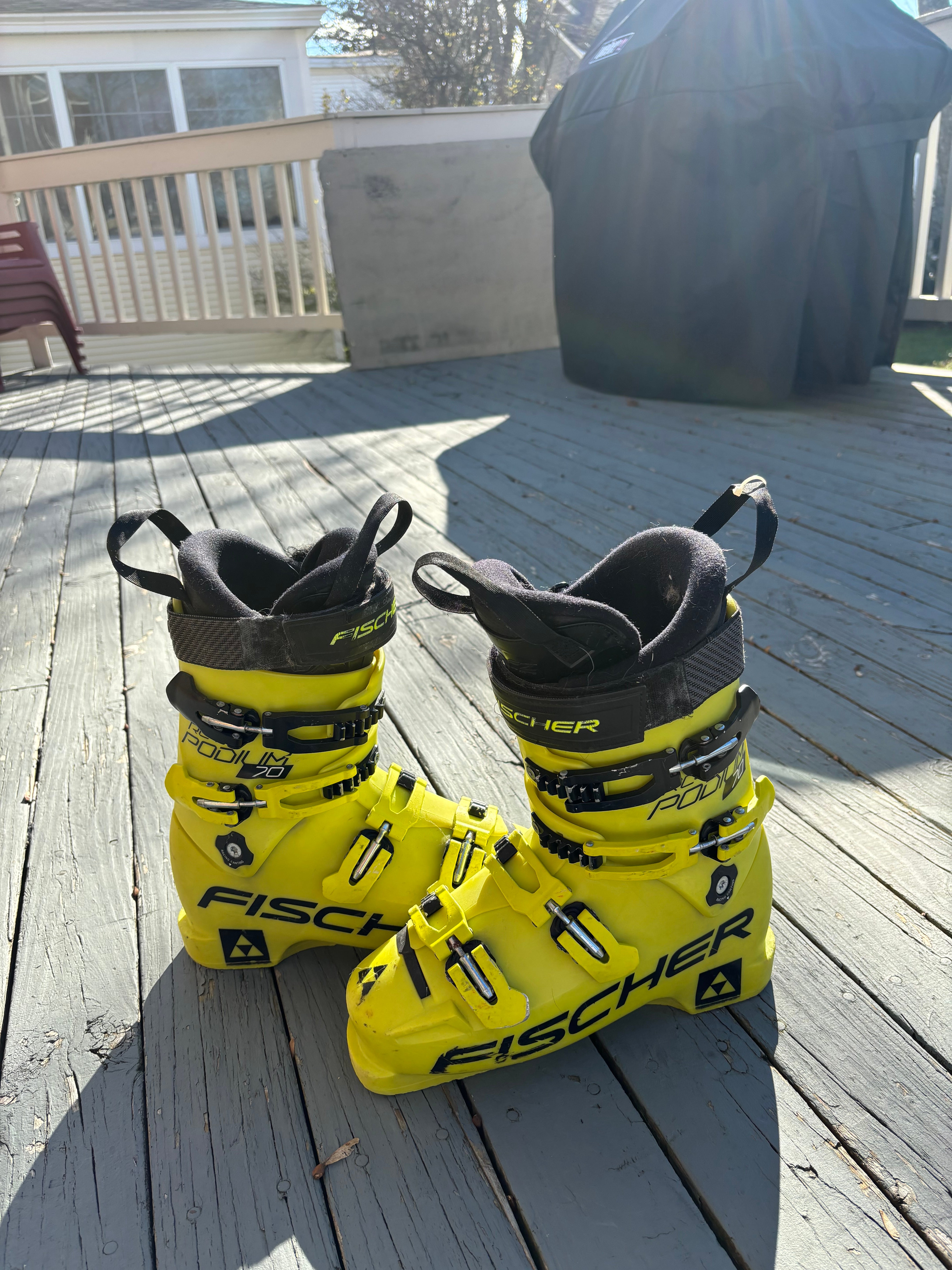 Unisex Used Fischer Racing RC4 Podium 70 Ski Boots