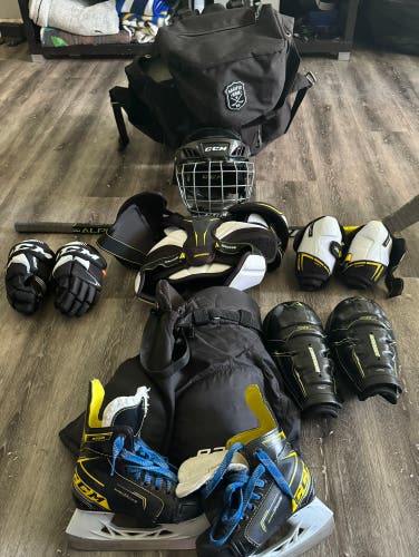 Used youth hockey gear