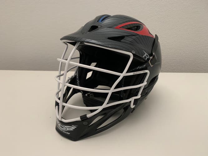 Used Cascade R Helmet (Carbon Fiber)