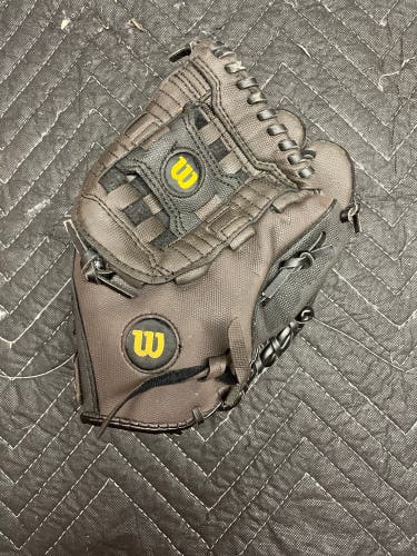 ¡ Wilson Broken In Infield 11.25" A200 Baseball Glove