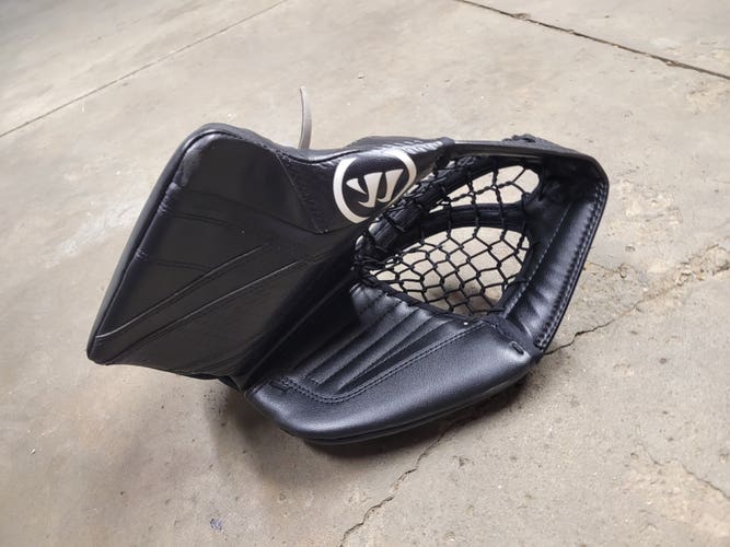 Warrior Ritual G6.1+ Sr Catch Glove (Regular /Black)