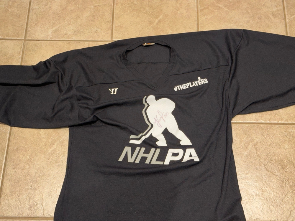NHLPA jersey signed by red wings player (unknown)