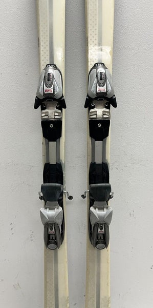 Dynastar Driver 06 146cm 103-66-88 r=13m Skis Salomon C509