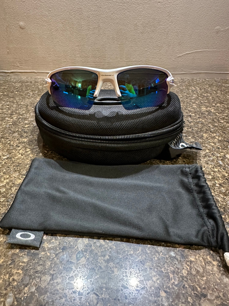 Unisex Small / Medium Oakley Flak Jacket Sunglasses