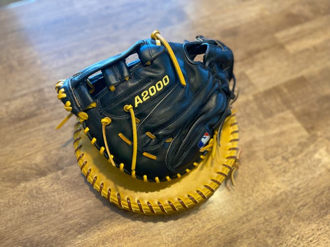 Restored Wilson Right Hand Throw 1st Base A2000 Baseball Glove 12.5”