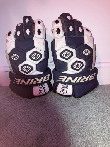 New Player's Brine Extra Large Lacrosse Gloves