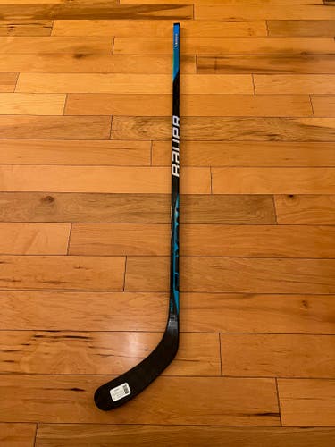 New Bauer Sync Hockey Stick P92/70 Flex/Right Handed