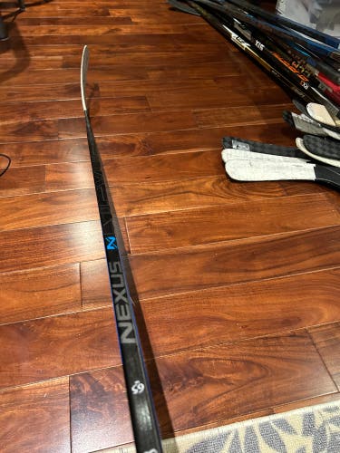 Intermediate LH 65 Flex P88 Team Nexus Hockey Stick