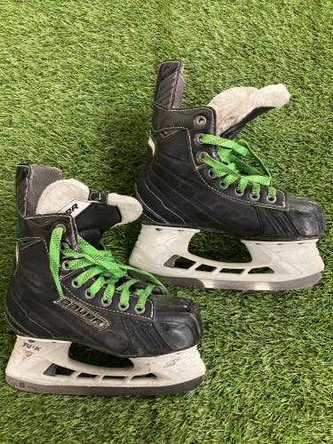 Junior Used Bauer Nexus 6000 Hockey Skates D&R (Regular) Retail 1.0