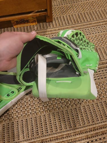 Used Kenesky Goalie Gloves