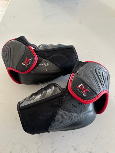 Used Large Bauer  Vapor 1X Lite Elbow Pads