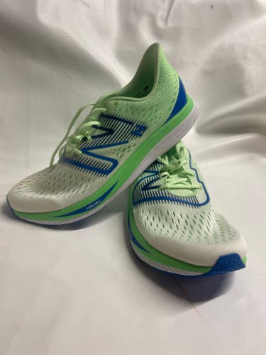 Green Adult Unisex Used Size Men's 10.5 (W 11.5) New Balance Shoes