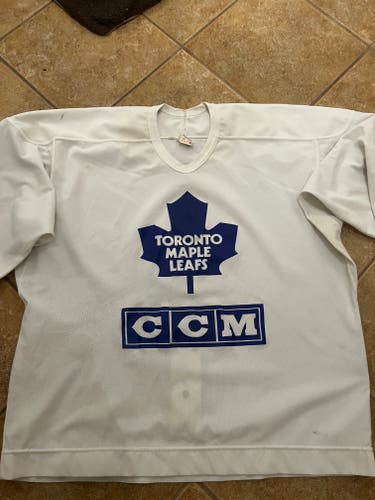 Maple Leafs White Used Size 54 Men's CCM Jersey