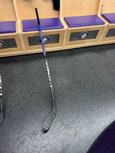 New Right Handed P28 RibCor Trigger 8 Pro Hockey Stick