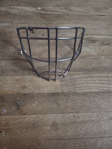 Senior Used Unknown Goalie Mask