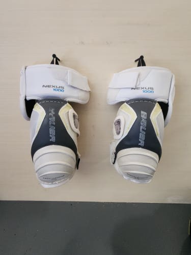 Senior Used Medium Bauer Nexus 1000 Elbow Pads