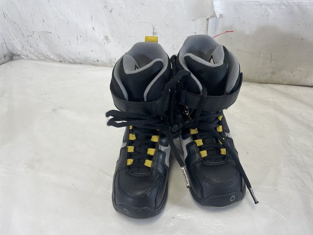 Used Burton Freestyle Junior 03 Boys' Snowboard Boots
