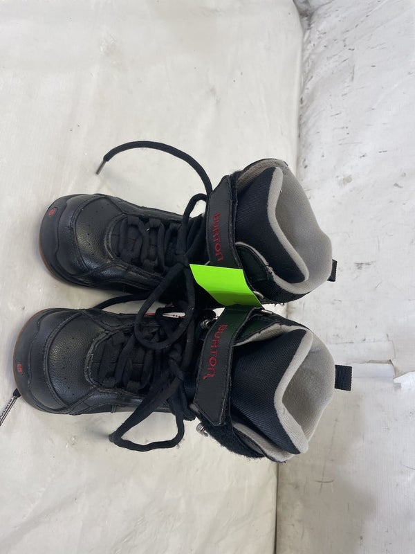 Used Burton Freestyle Junior 01 Snowboard Boots