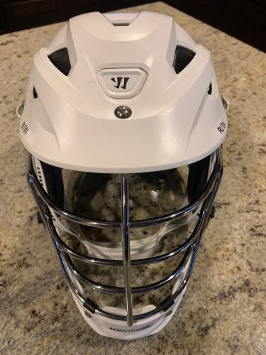 Player's Warrior Burn Helmet Size Large Chrome cage