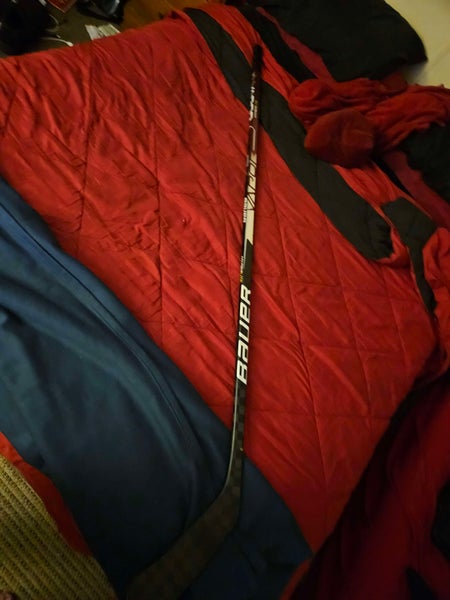 Senior Used Right Handed Bauer Vapor Hyperlite Hockey Stick P92 Pro Stock