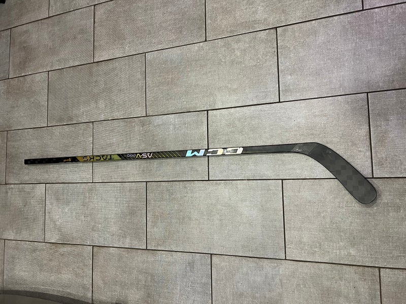 Senior Right Handed P88 Pro Stock Tacks AS-V Hockey Stick