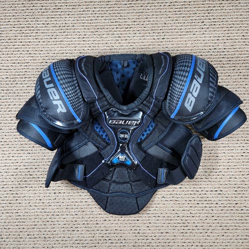 Senior Used Medium Bauer Supreme One95 Shoulder Pads
