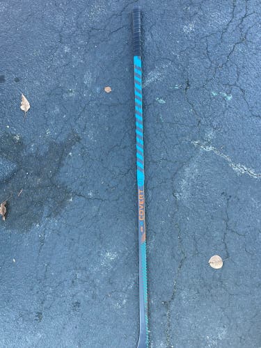 Senior Right Handed W03 Covert QR5 40 Hockey Stick