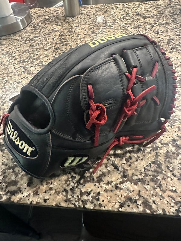 Used Pitcher's 11.75" A2000 Baseball Glove