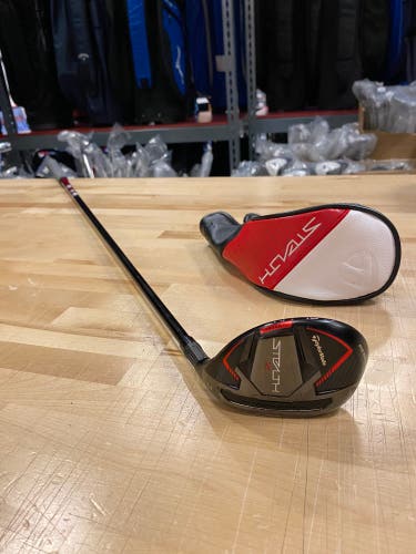 Men's Used 2023 TaylorMade Right Handed Stealth 2 Hybrid Regular Flex 3H