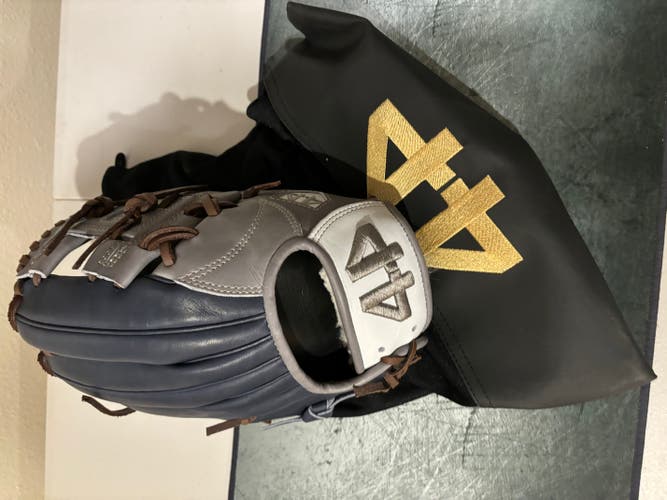 New 2023 44 Pro Right Hand Throw Infield Signiture Series Baseball Glove 11.5"