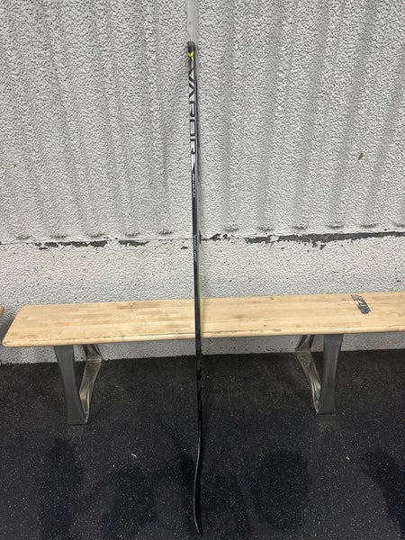 Right Handed P92 65 Flex Vapor Hyp2rlite Hockey Stick (PRICE NEGOTIABLE)