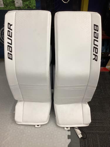 New Sr. Large Bauer Gsx Goalie Leg Pads