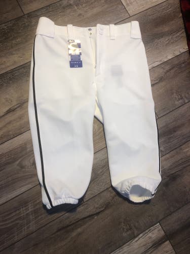 White New Youth XXL Mizuno Game Pants(knickers)