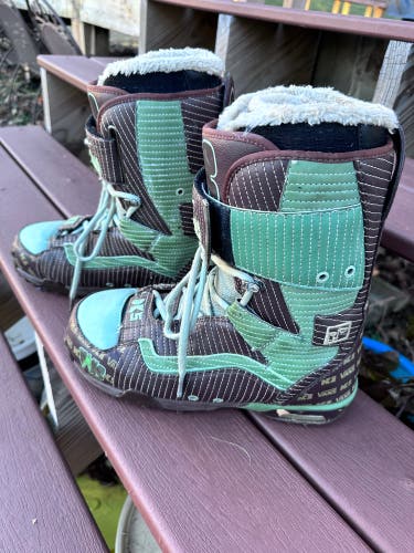 Men's 10.5 Vans Green Danny Kass IV Snowboard Boots