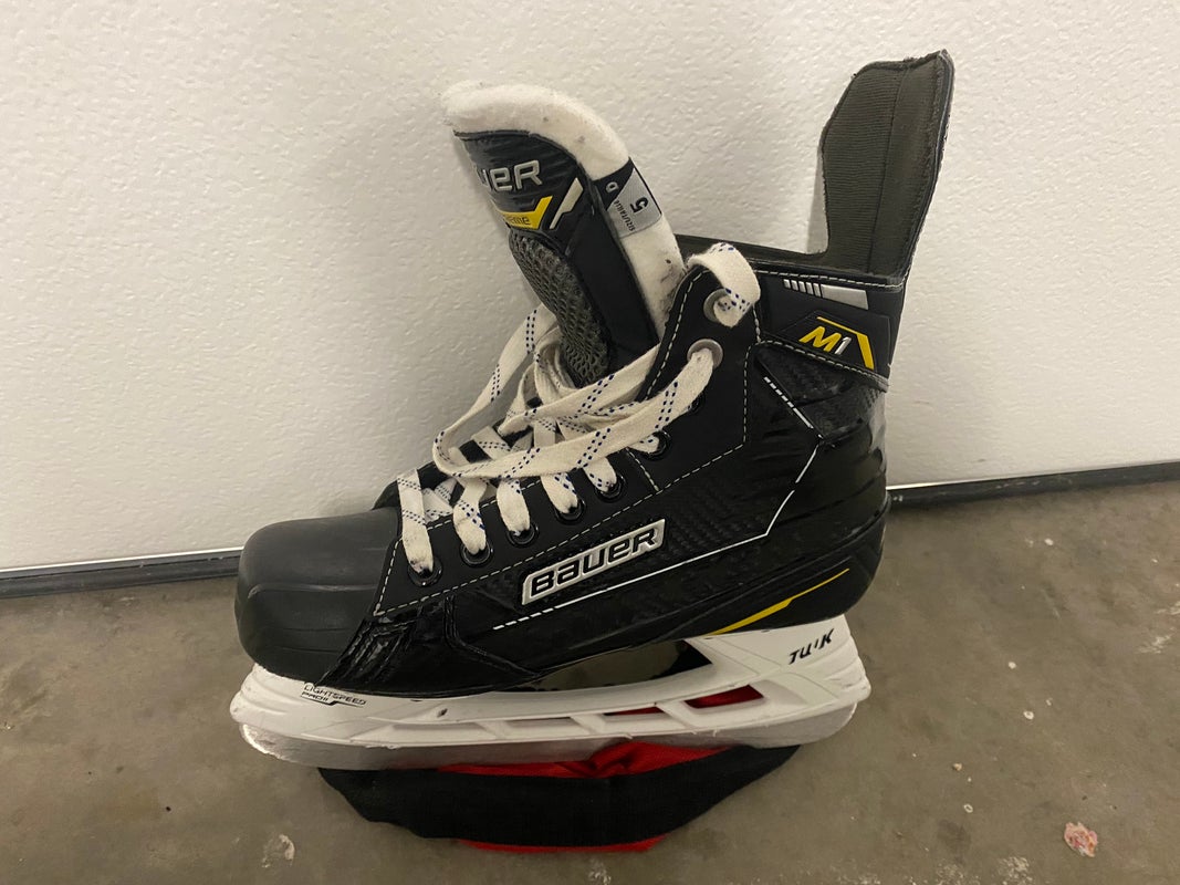 Used Bauer Regular Width Size 5 Supreme M1 Hockey Skates