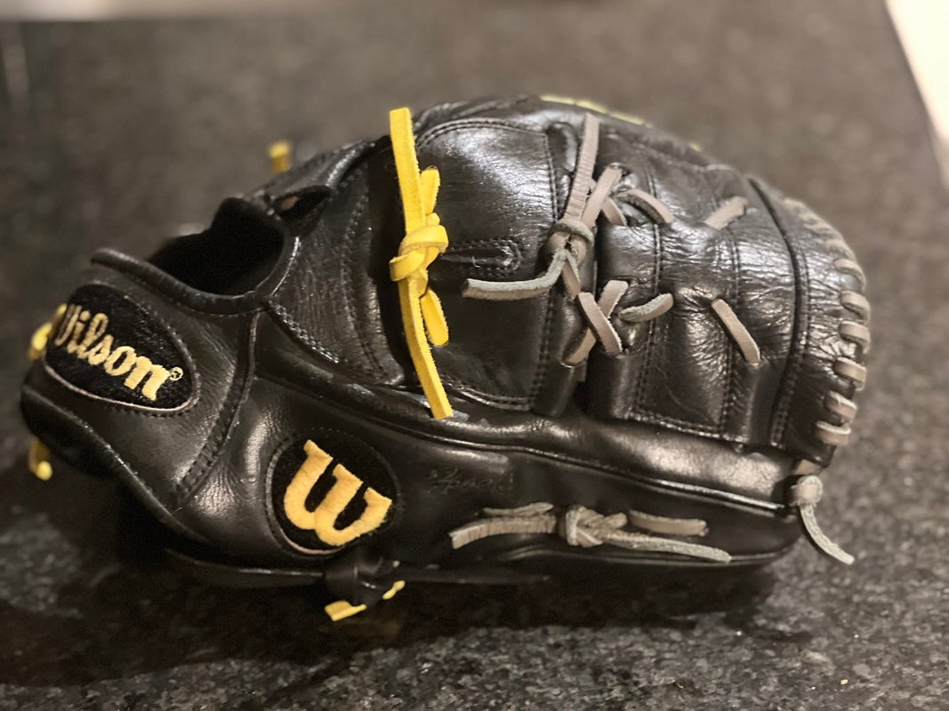 Wilson A2000 CK22 11.75” Baseball Glove