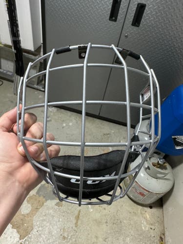 CCM Full Cage FM480 Facemask Medium Silver
