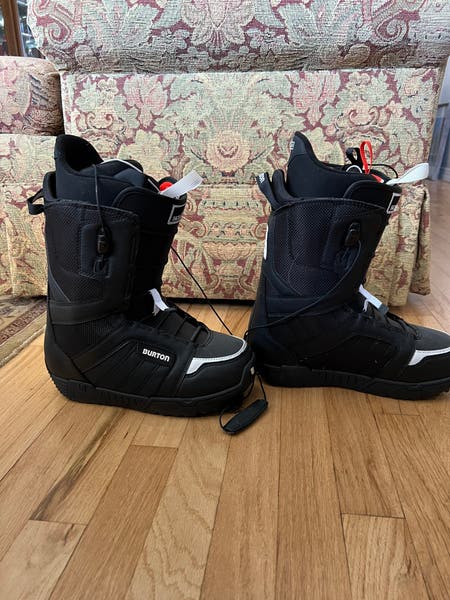 Used Size 9.0 (Women display picture 2
