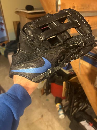 Nike MVP 12.75 baseball Glove