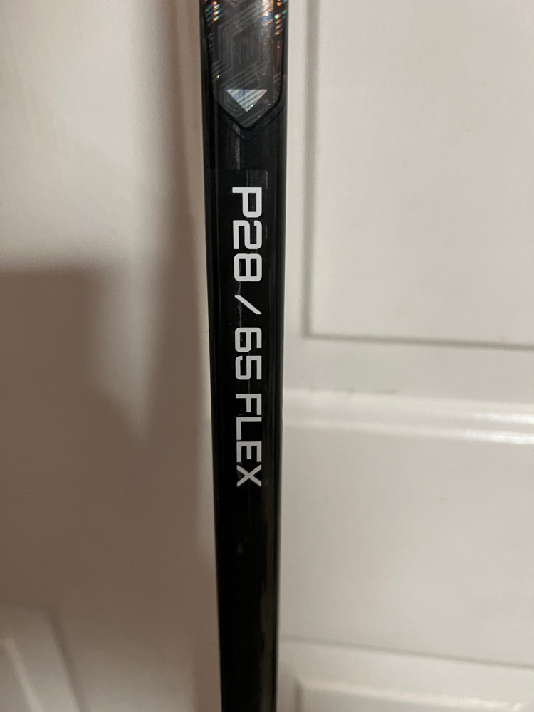 Intermediate Left Hand P28  Proto-R Hockey Stick