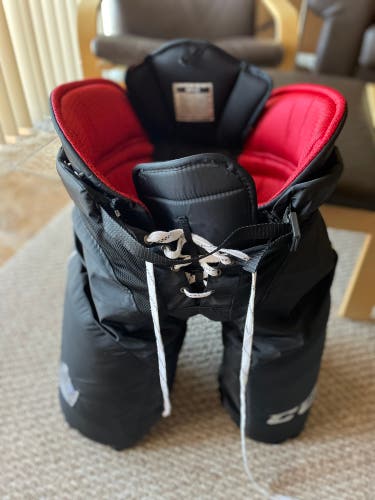 Senior XL CCM HP45 Hockey Pants