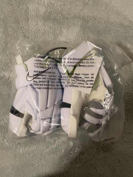 BNWT Nike Large Vapor Pro Lacrosse Goalie Gloves