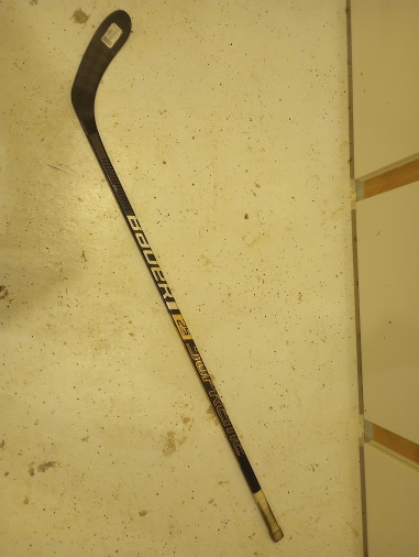 Intermediate Bauer Supreme 2S Pro Hockey Stick