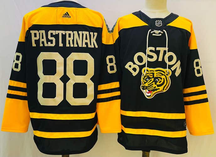 David Pastrnak Boston Bruins Hockey Jersey Yellow 56 Vintage