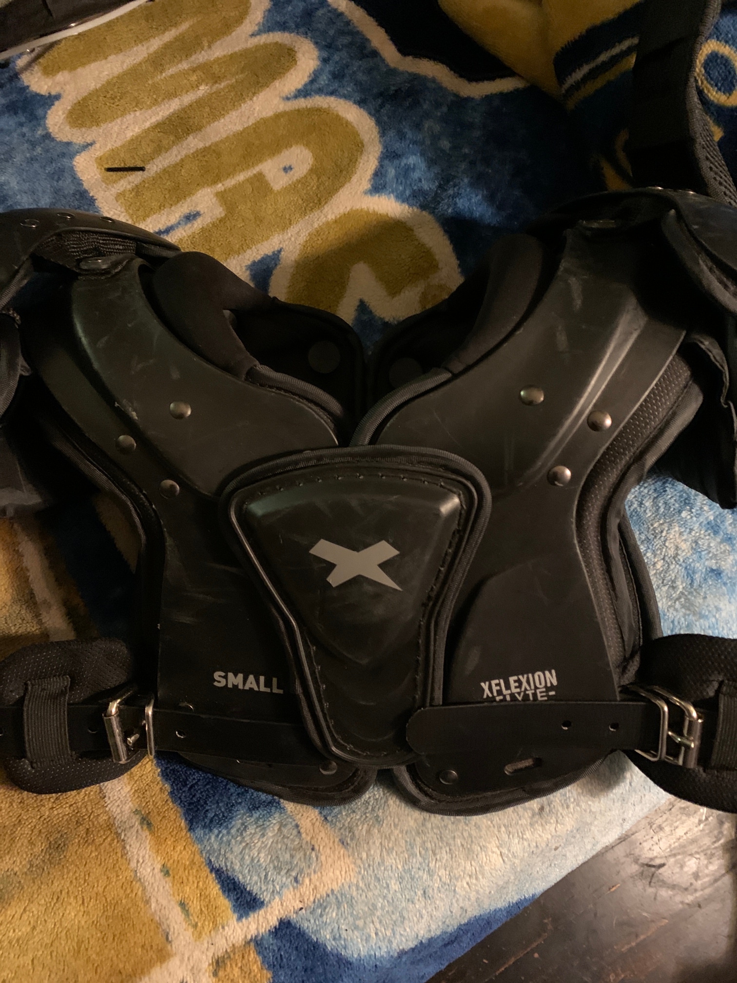 Used Small Xenith Flyte Shoulder Pads