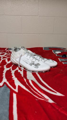 Lightly Used Under Armour Blur MC Cleats Size 11