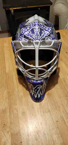 Senior Used Bauer 960 Goalie Mask size Large
