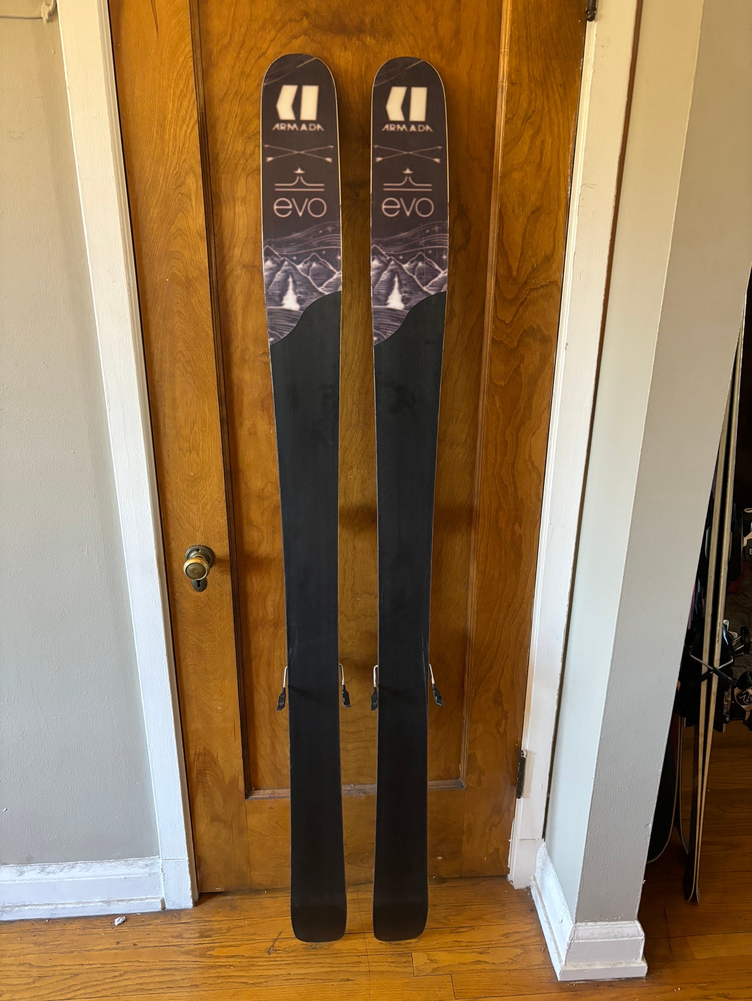 Armada TST evoAIR 183cm with Marker Jester Bindings SidelineSwap